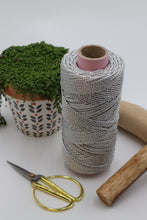 Cargar imagen en el visor de la galería, Cuerda Metalizada Torcida de 3 mm