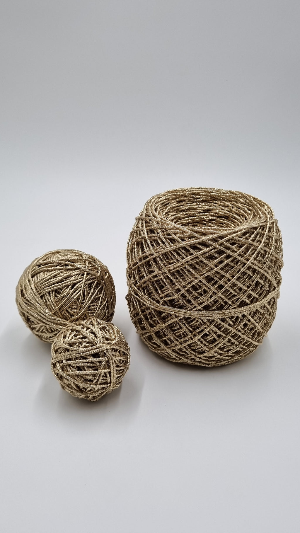 Cuerda Metalizada Gold, Peinada de 3 mm