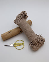 Cargar imagen en el visor de la galería, Algodón Torcido Reciclado Premium 4 mm Macramé
